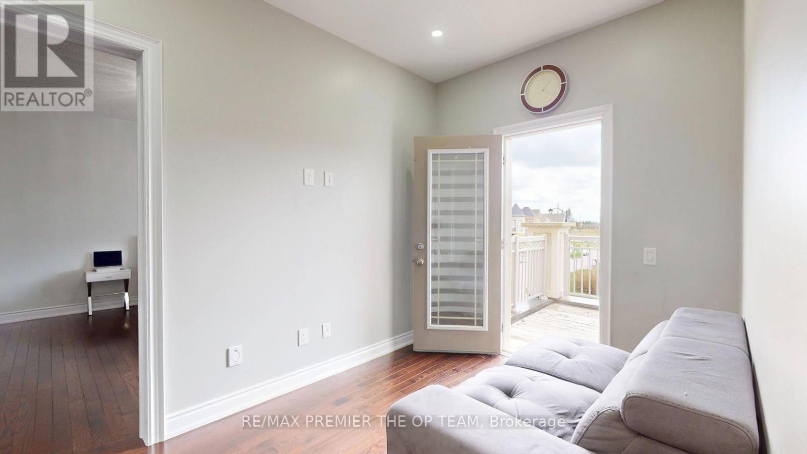 60 CHESNEY CRESCENT - Image 34