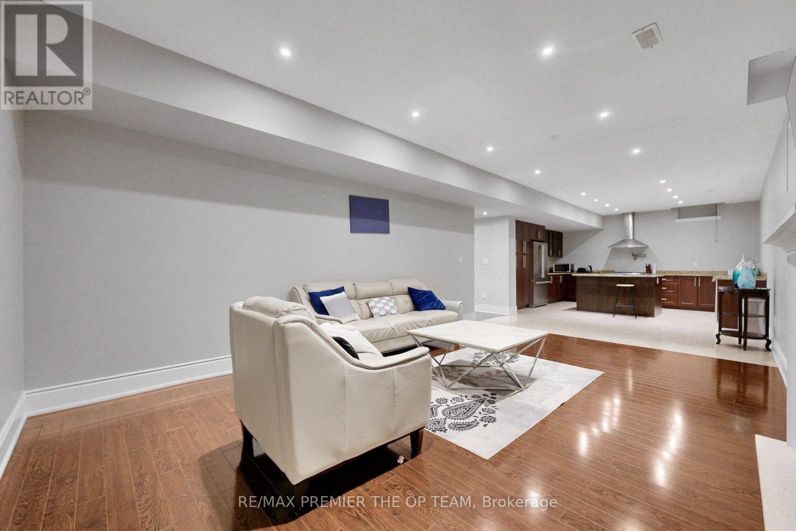 60 CHESNEY CRESCENT - Image 39