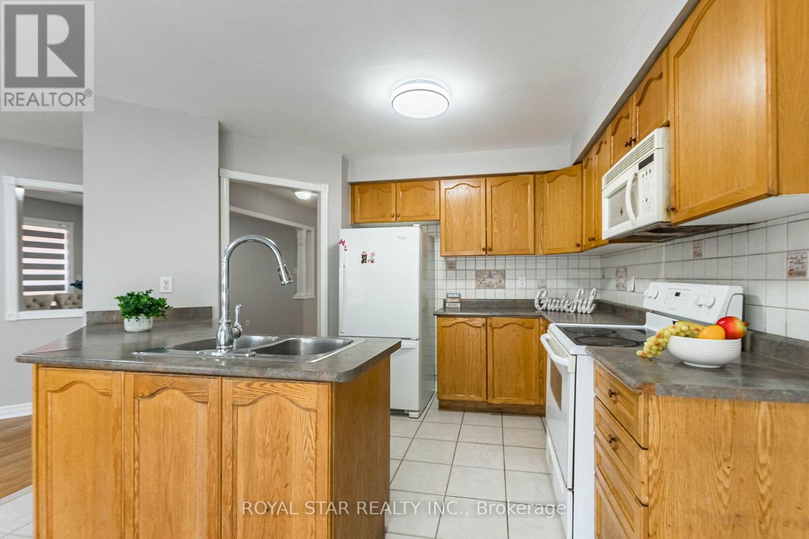 55 NEWARK WAY - 17