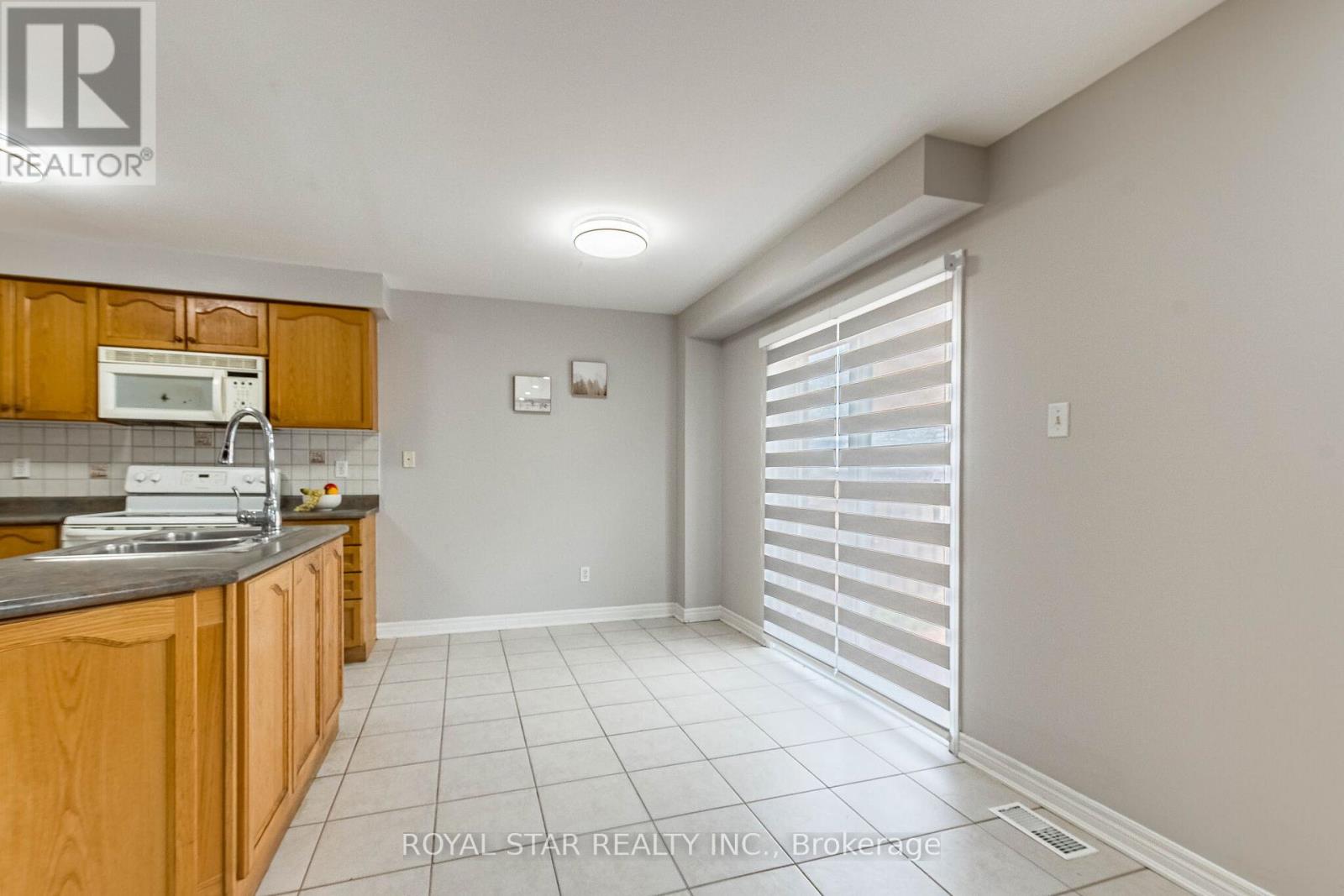 55 NEWARK WAY - 19