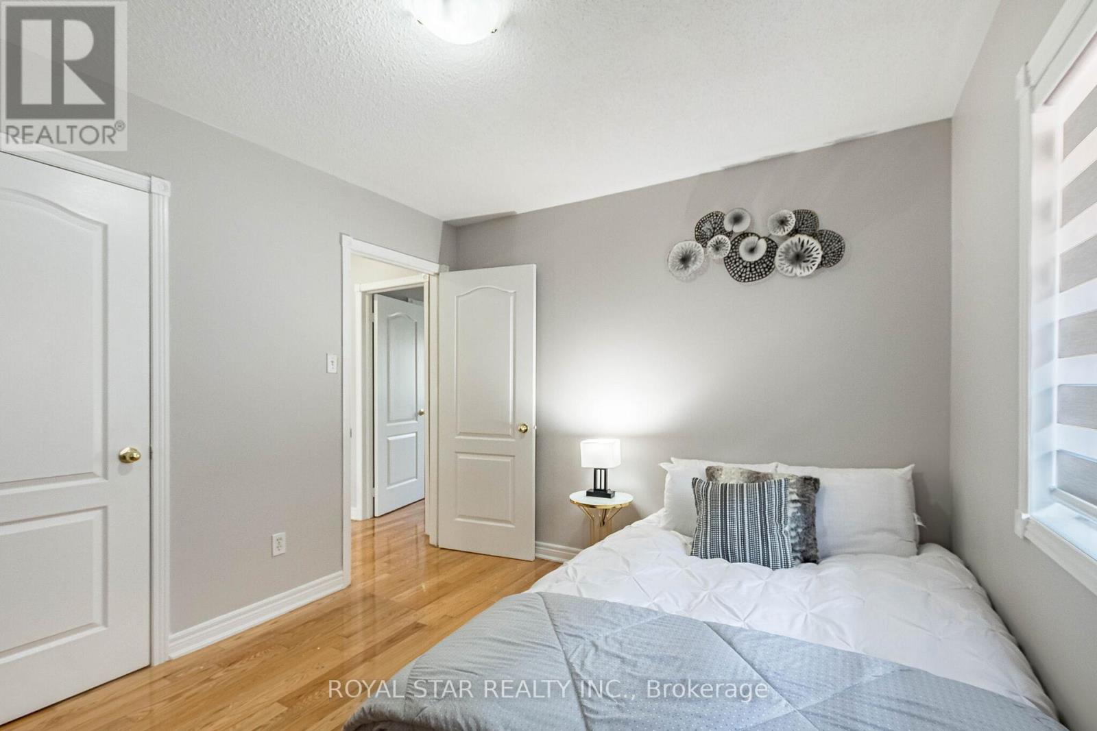 55 NEWARK WAY - 34
