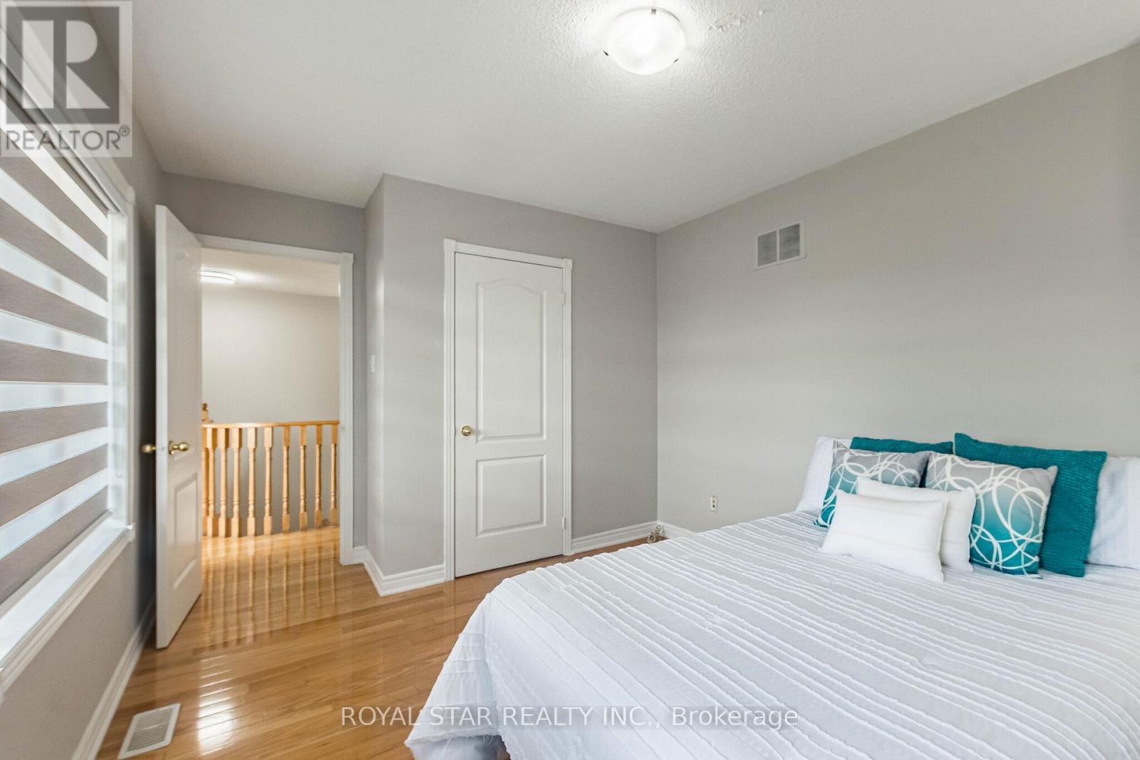 55 NEWARK WAY - 37