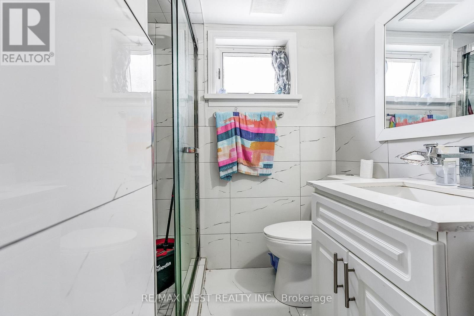 19 ARCHWAY CRESCENT - 26