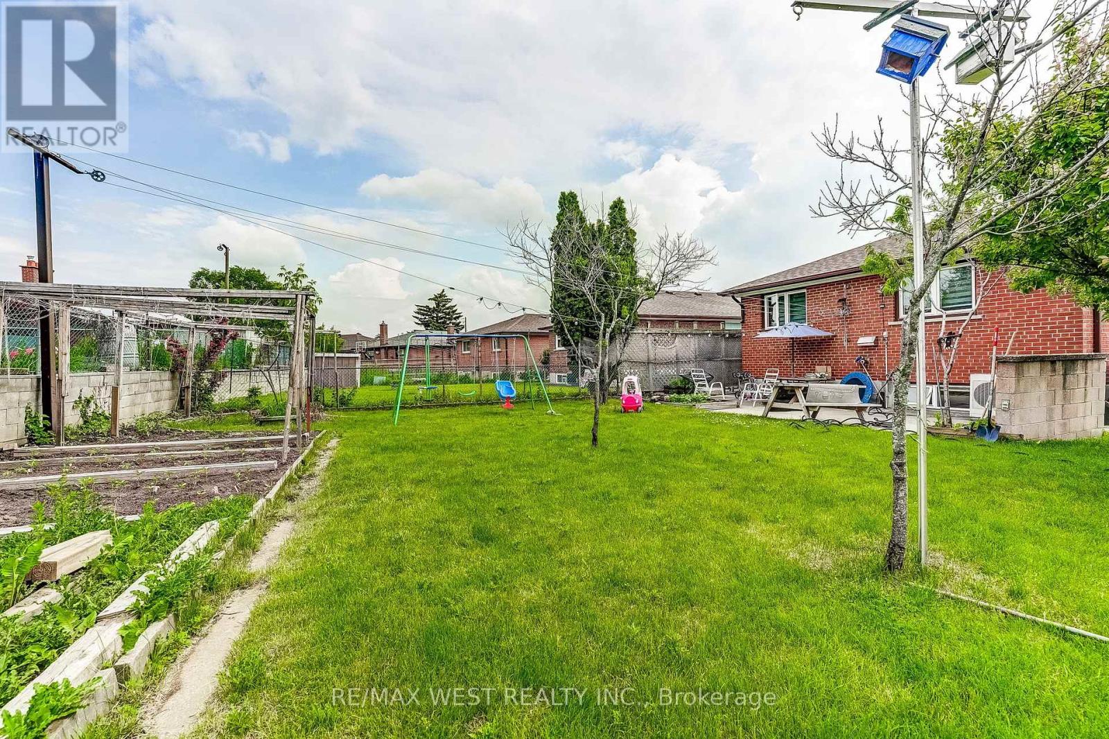 19 ARCHWAY CRESCENT - 50