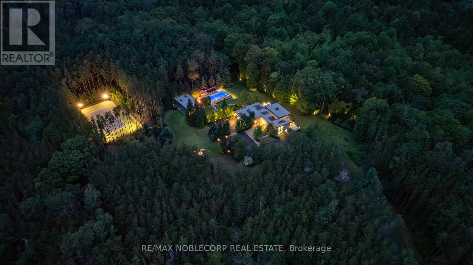4780 ESCARPMENT SIDE ROAD - 1