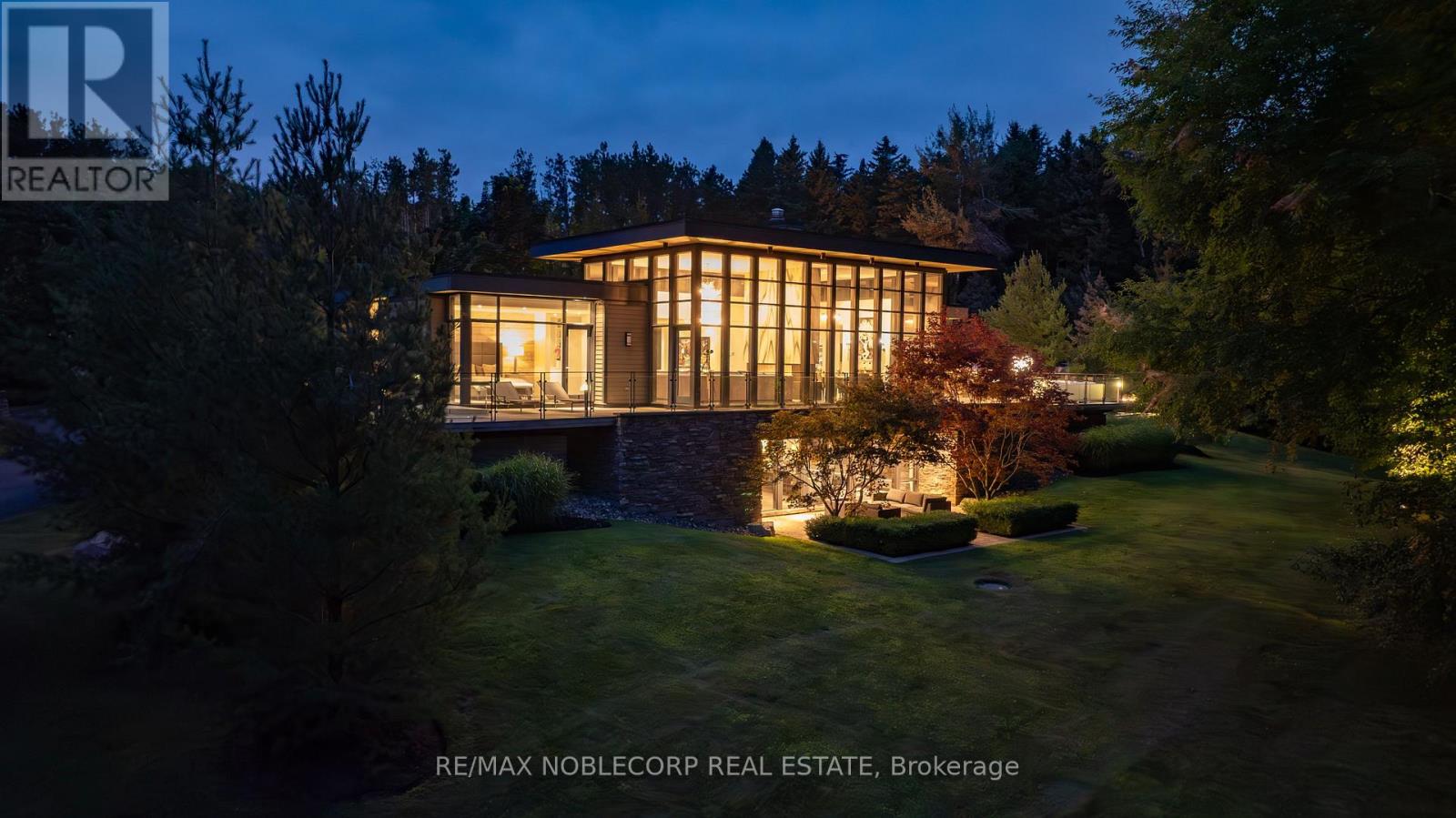 4780 ESCARPMENT SIDE ROAD - 2