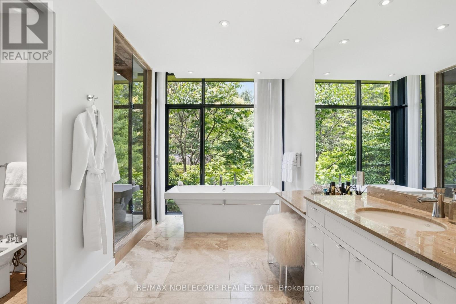 4780 ESCARPMENT SIDE ROAD - 22
