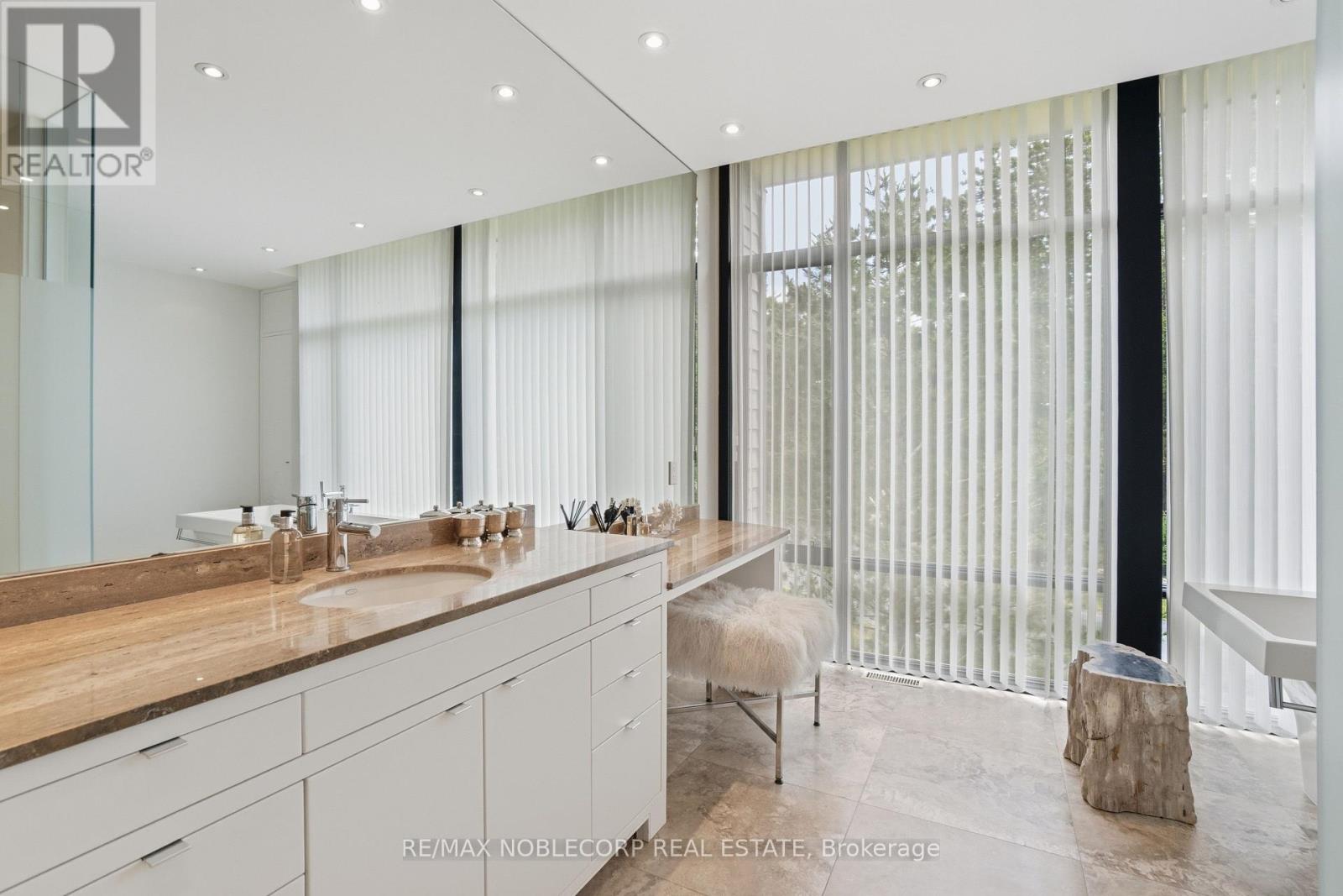 4780 ESCARPMENT SIDE ROAD - 23