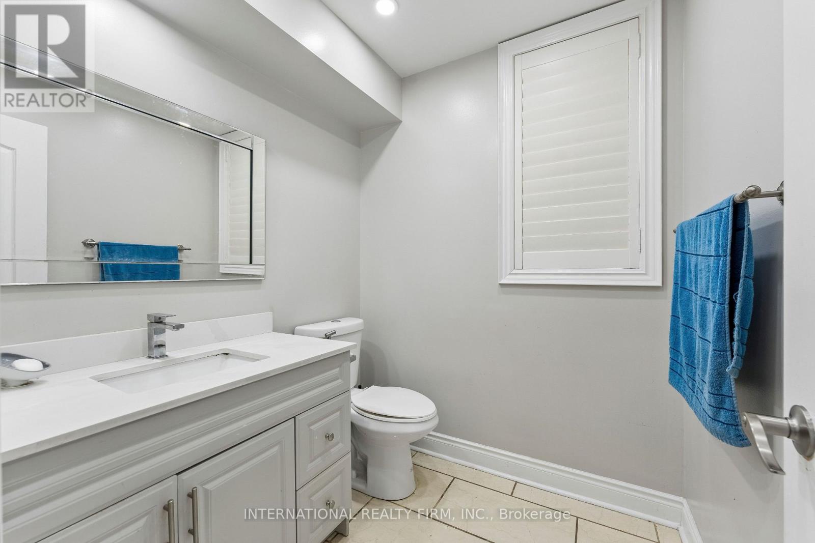 8 REDWILLOW ROAD - 11