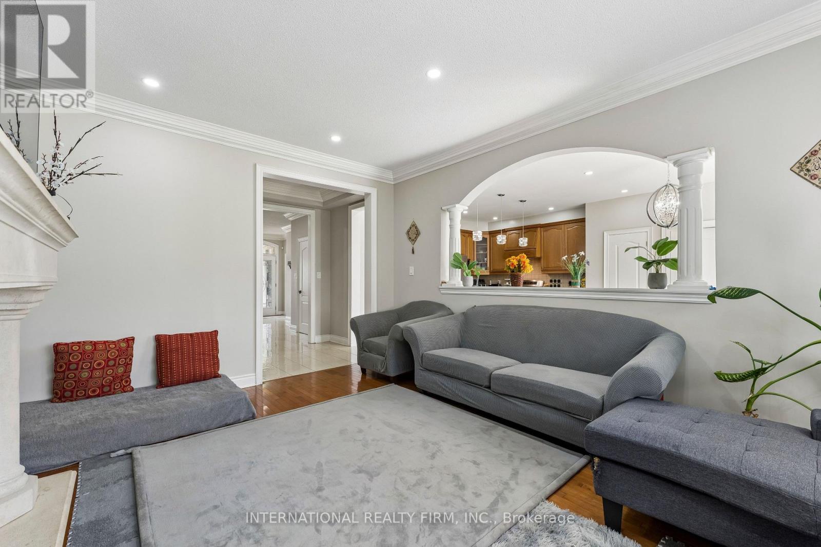8 REDWILLOW ROAD - 12