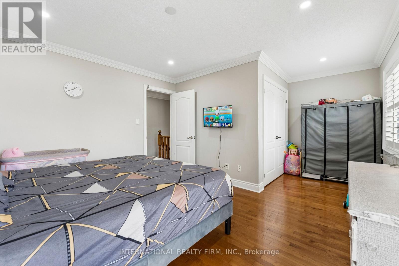 8 REDWILLOW ROAD - 22
