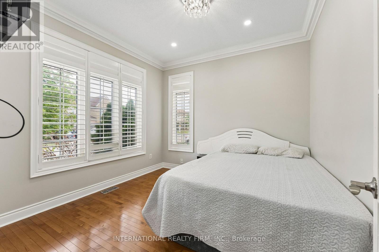 8 REDWILLOW ROAD - 28