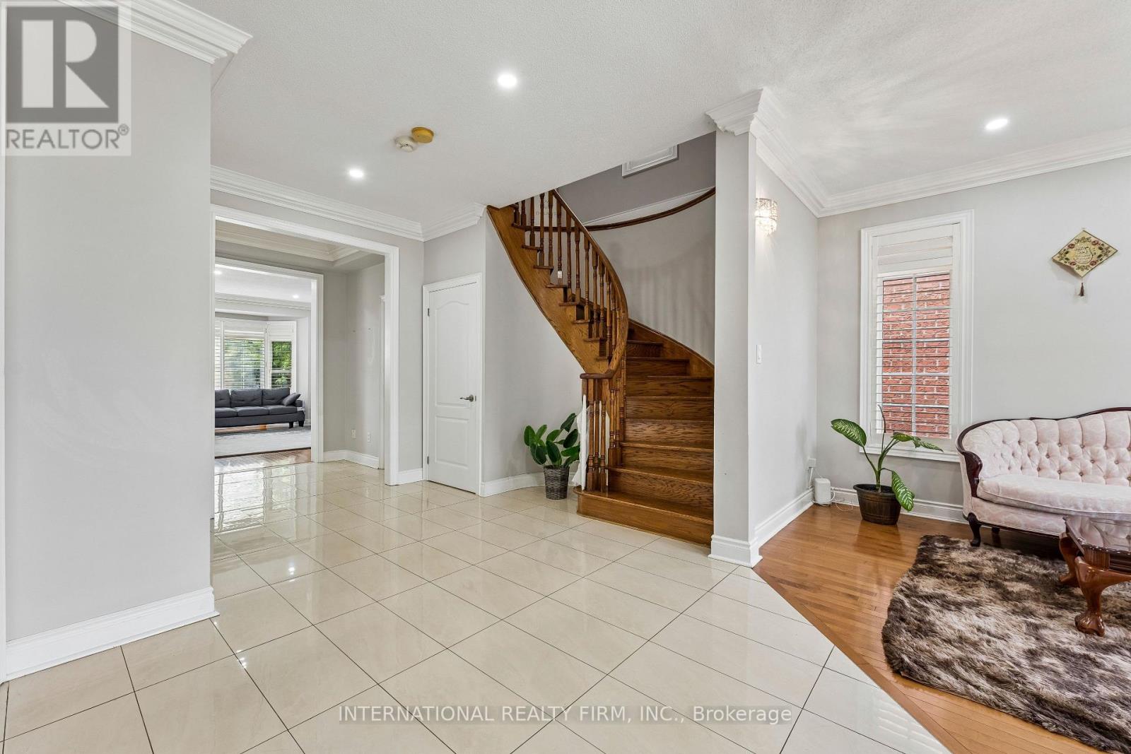 8 REDWILLOW ROAD - 6