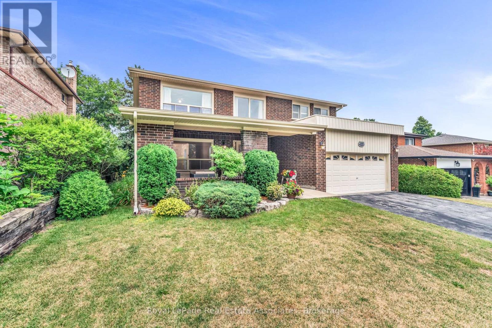 2529 CLAYMORE CRESCENT - 4