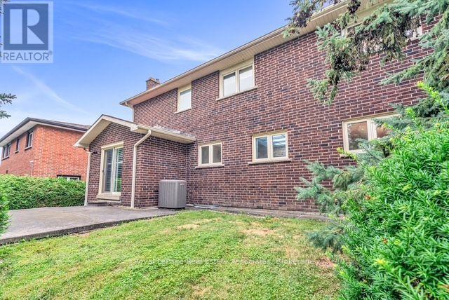 2529 CLAYMORE CRESCENT - 43
