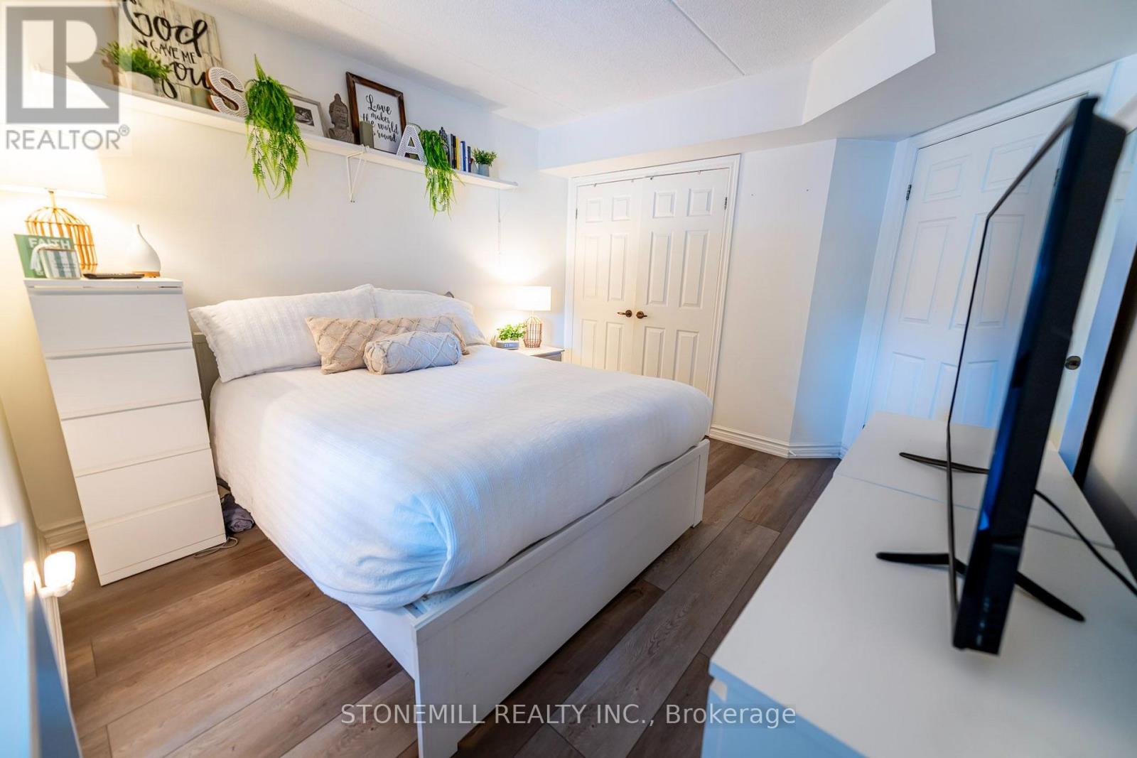 ##118 2030 CLEAVER AVENUE - 2