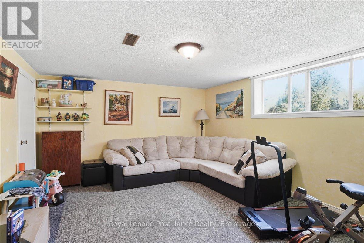 205 BETHEL ROAD - 22