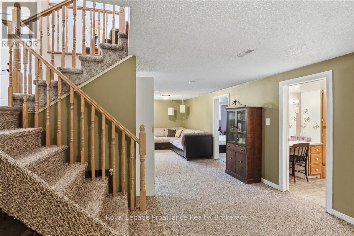 205 BETHEL ROAD - 19