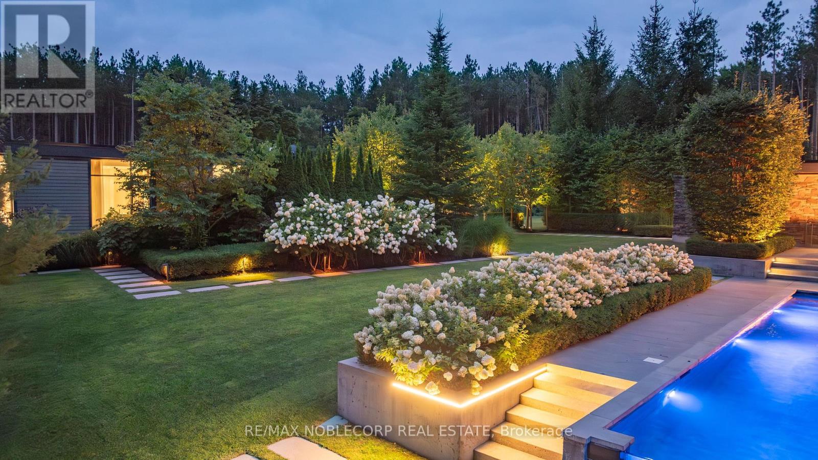 4780 ESCARPMENT SIDE ROAD - 43
