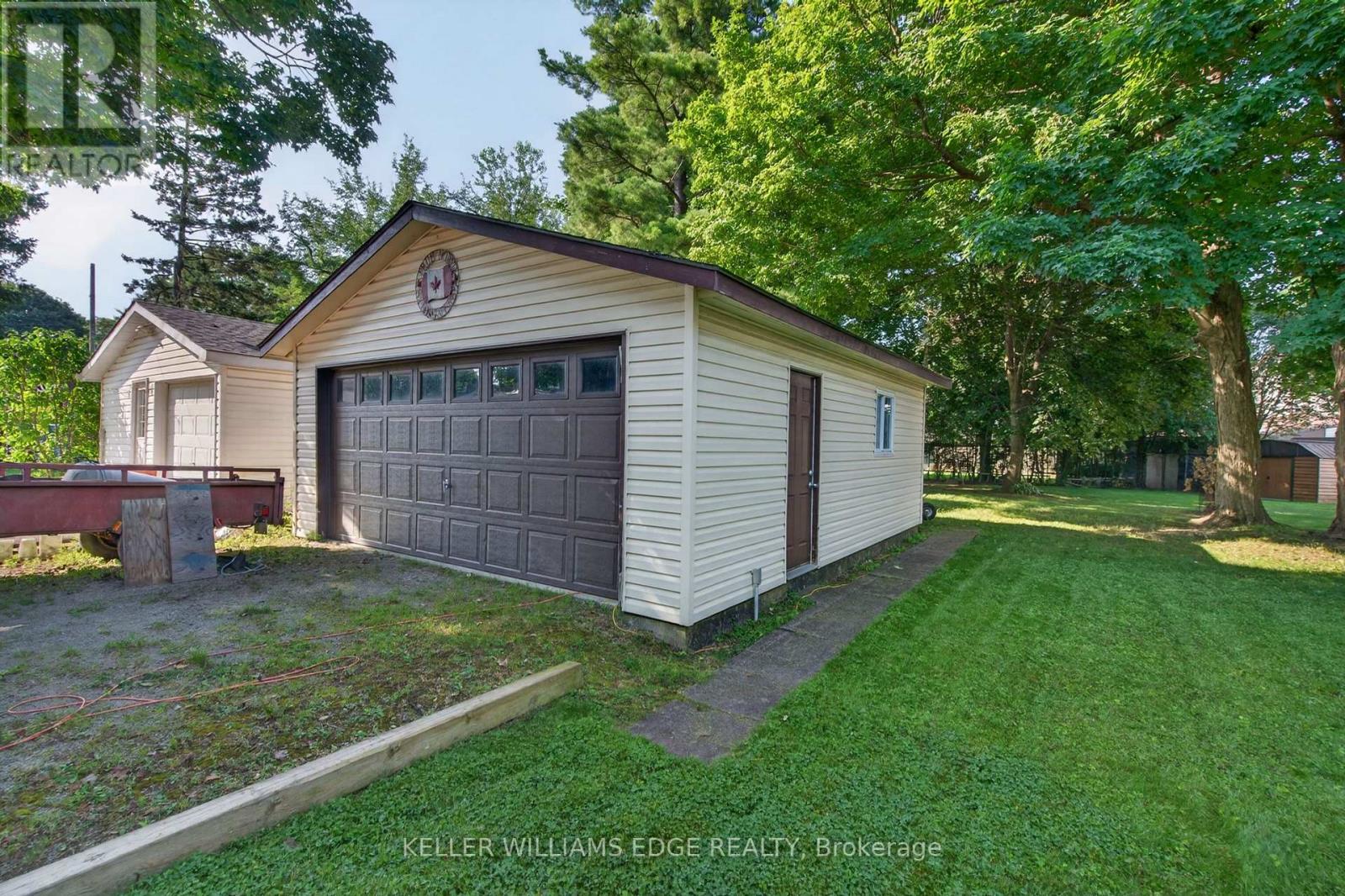 113 FREELTON ROAD - 3
