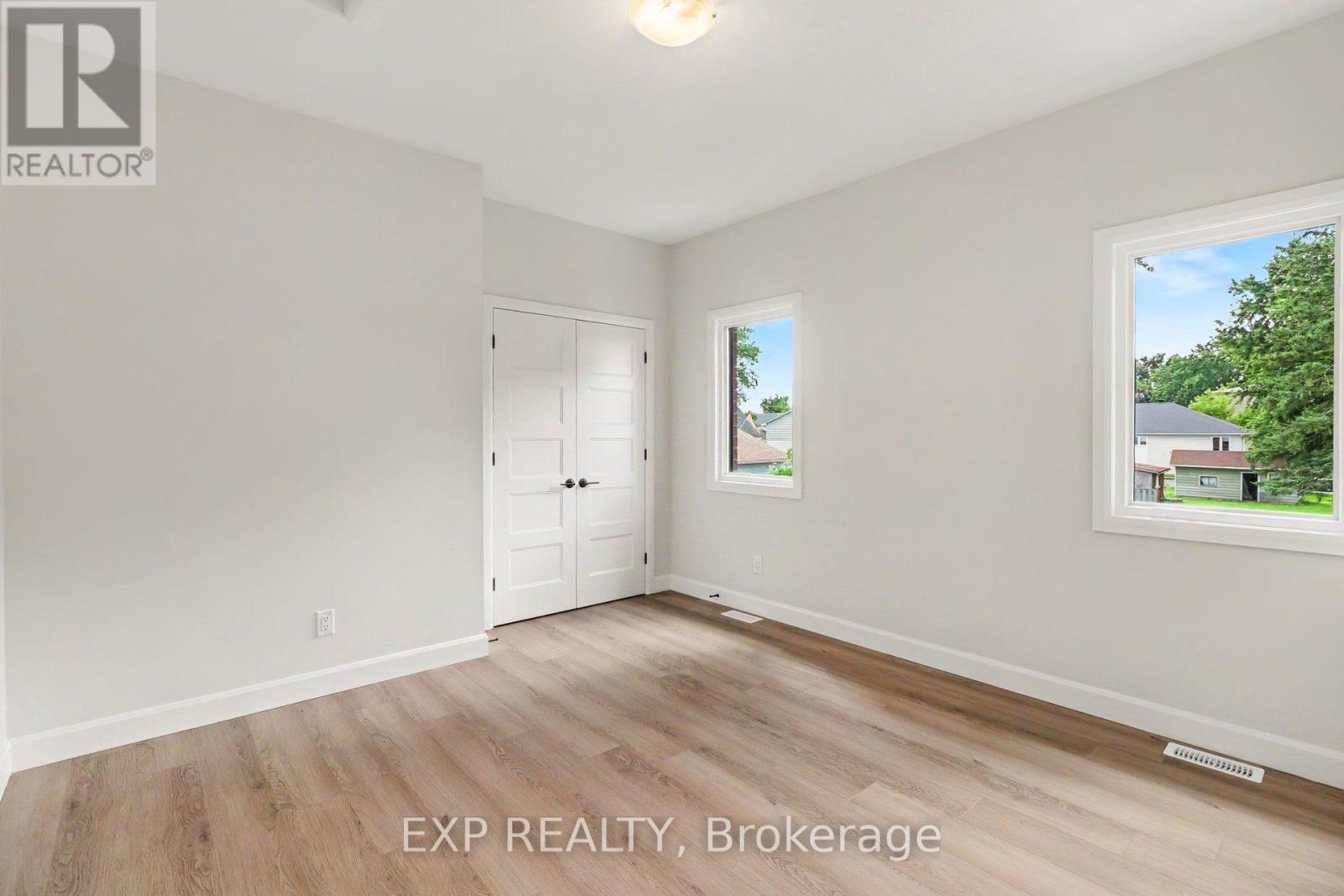 2 Bed, 2 Bath House for Rent in Russell – 3 – 1089 NOTRE DAME STREET, Russell – MLS# X13519160 - Image 27