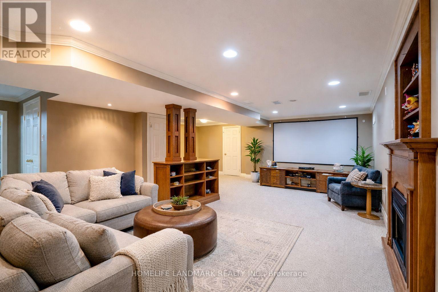 134 MORAINE COURT - 22