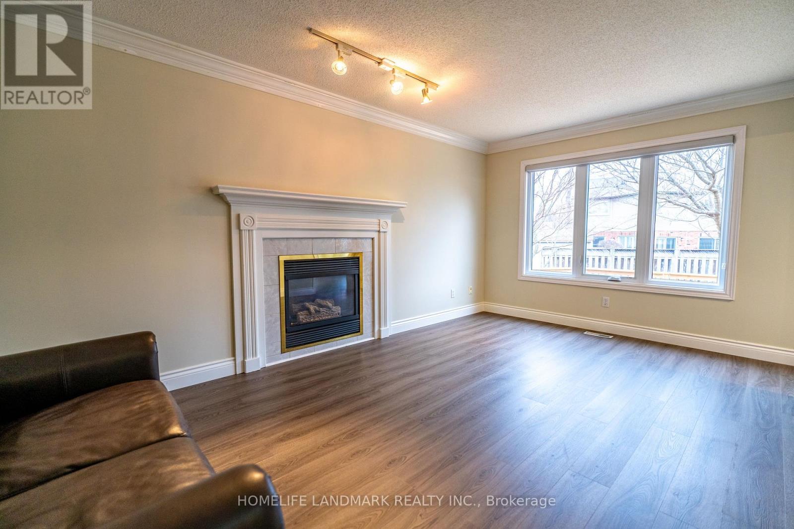 134 MORAINE COURT - 7