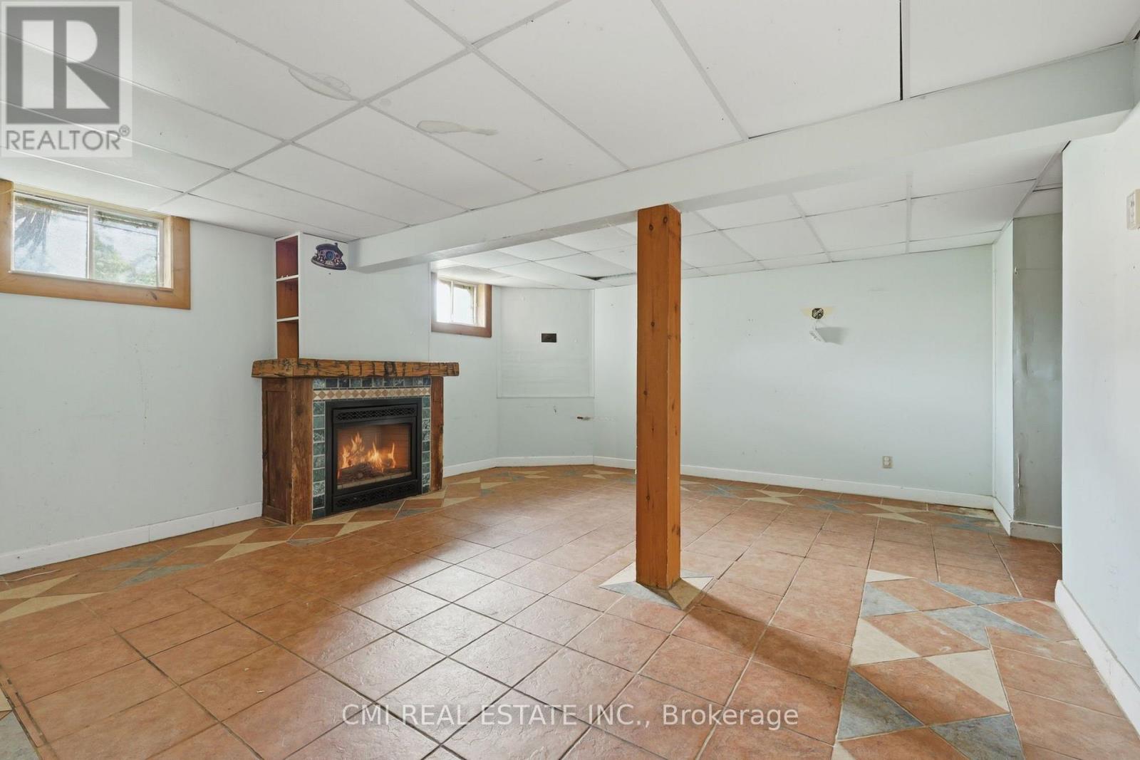 8 JAKEMAN STREET - 34