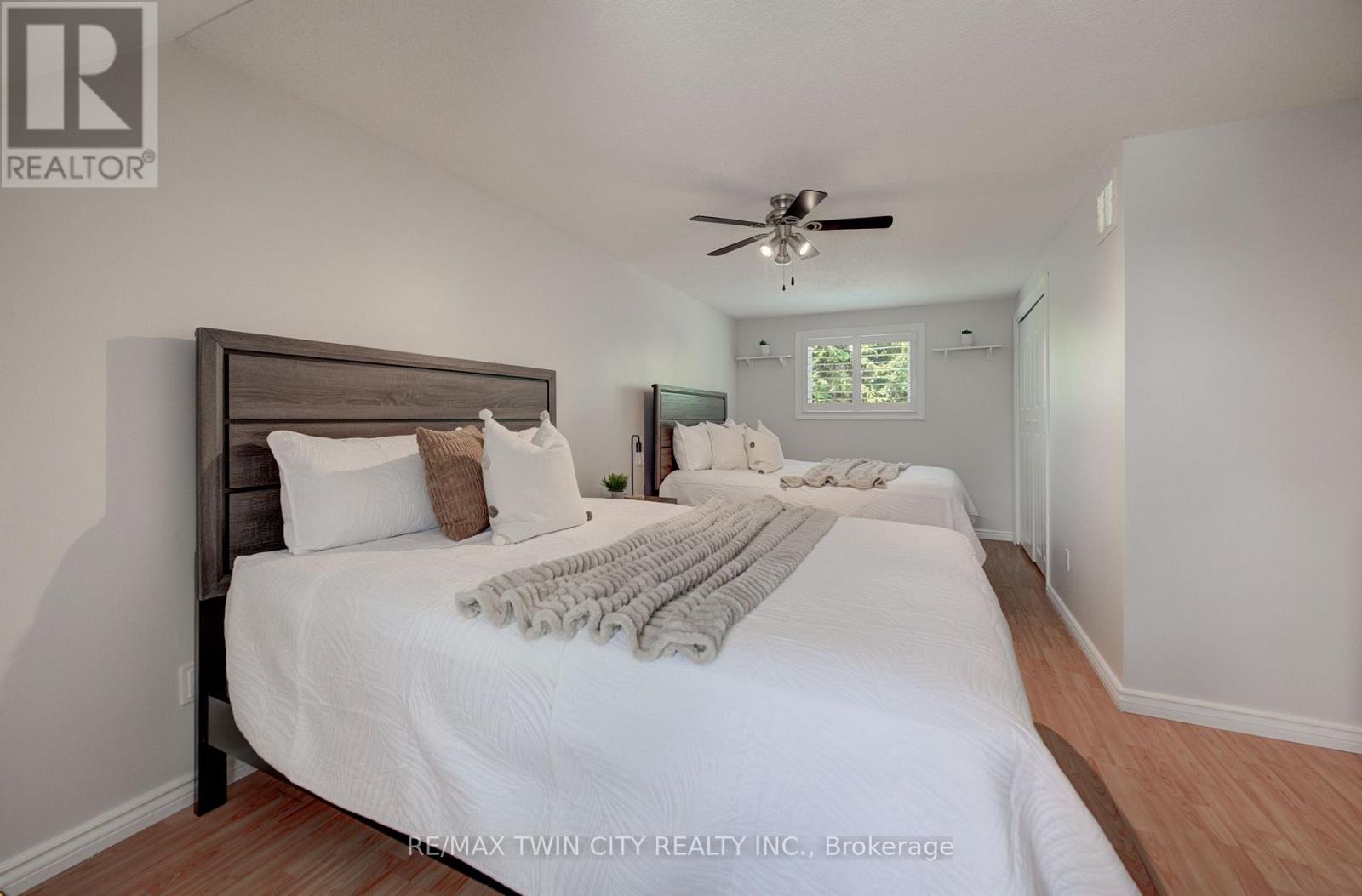 292 GRAND RIDGE DRIVE - 12
