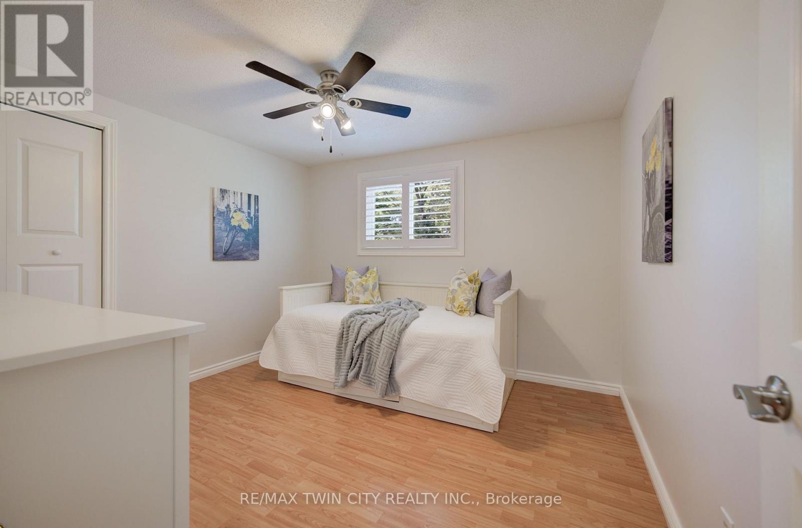 292 GRAND RIDGE DRIVE - 19