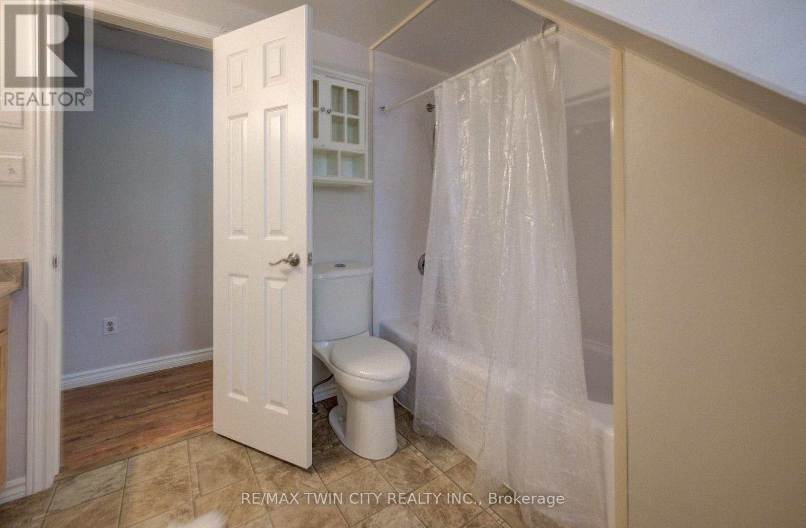 292 GRAND RIDGE DRIVE - 21