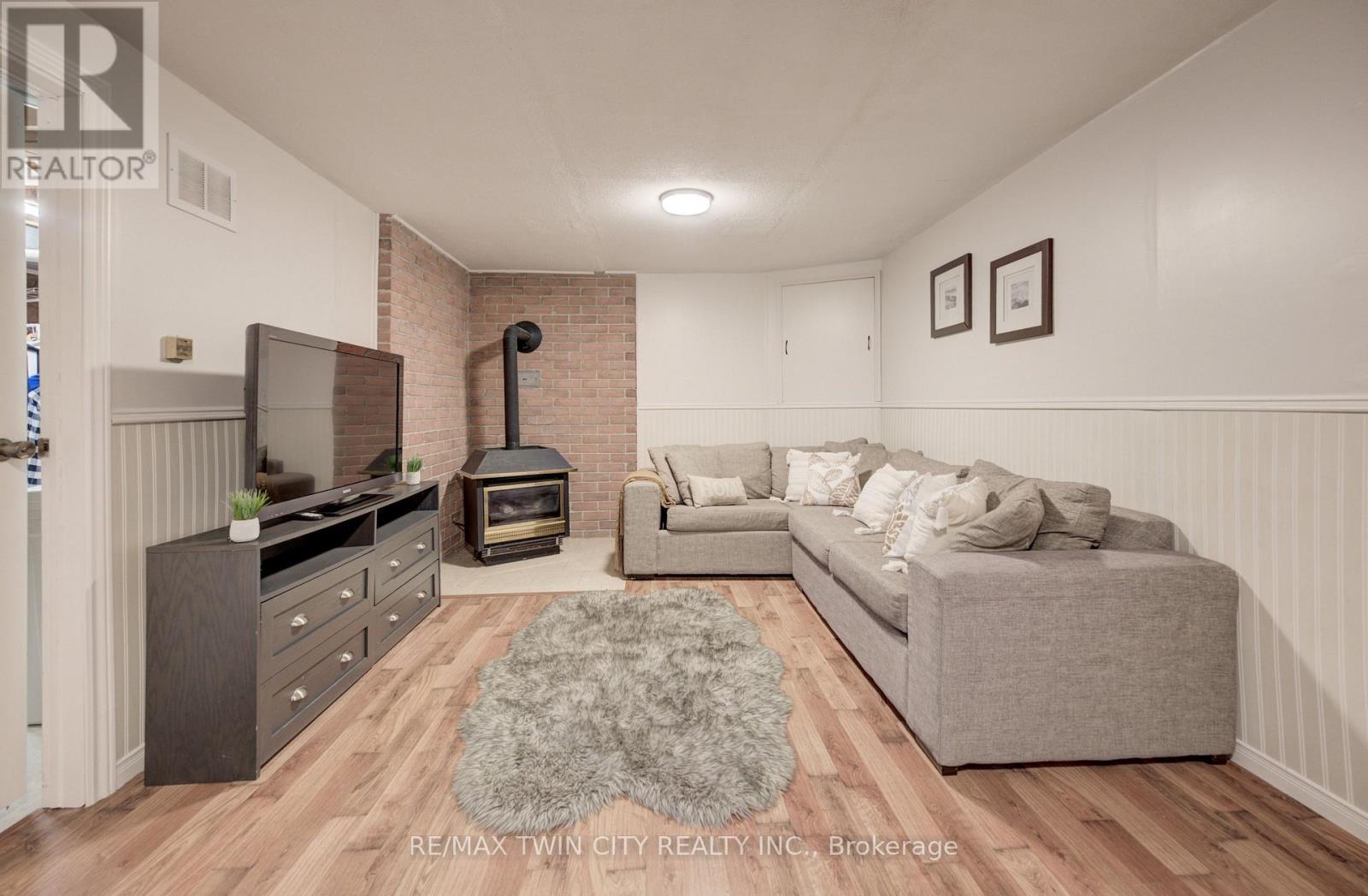 292 GRAND RIDGE DRIVE - 24