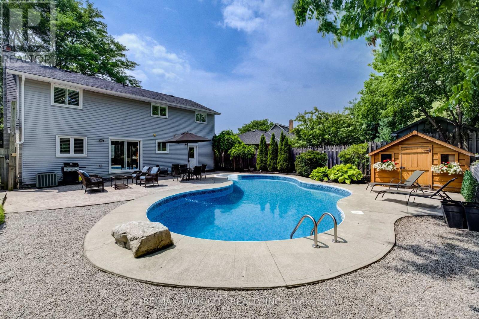 292 GRAND RIDGE DRIVE - 27