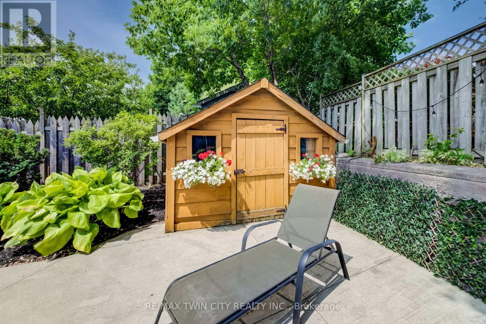 292 GRAND RIDGE DRIVE - 29
