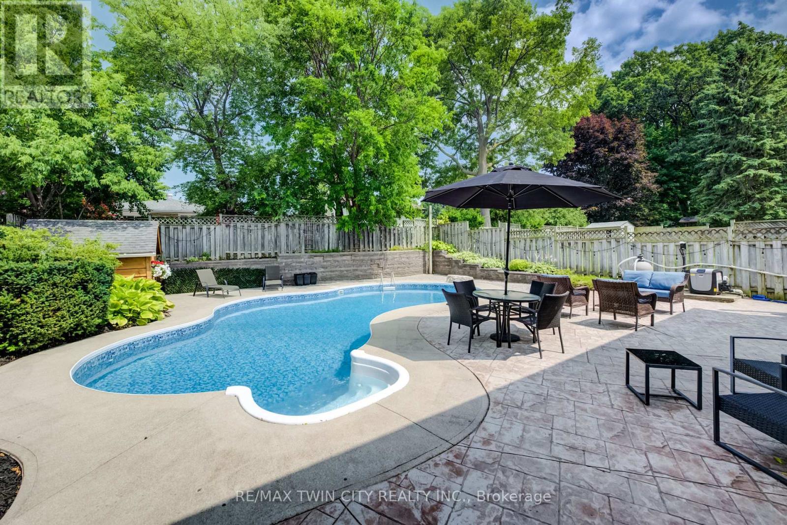 292 GRAND RIDGE DRIVE - 31