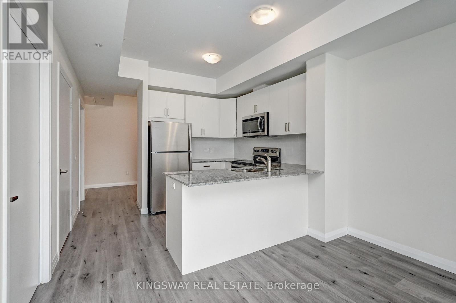 #801 60 CHARLES STREET W - 16