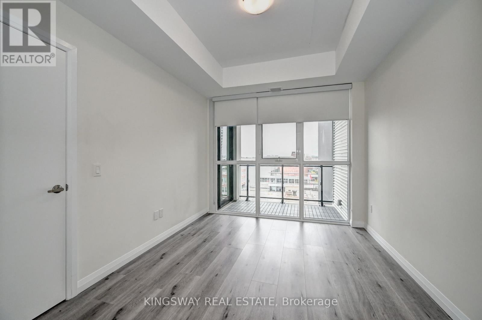#801 60 CHARLES STREET W - 21