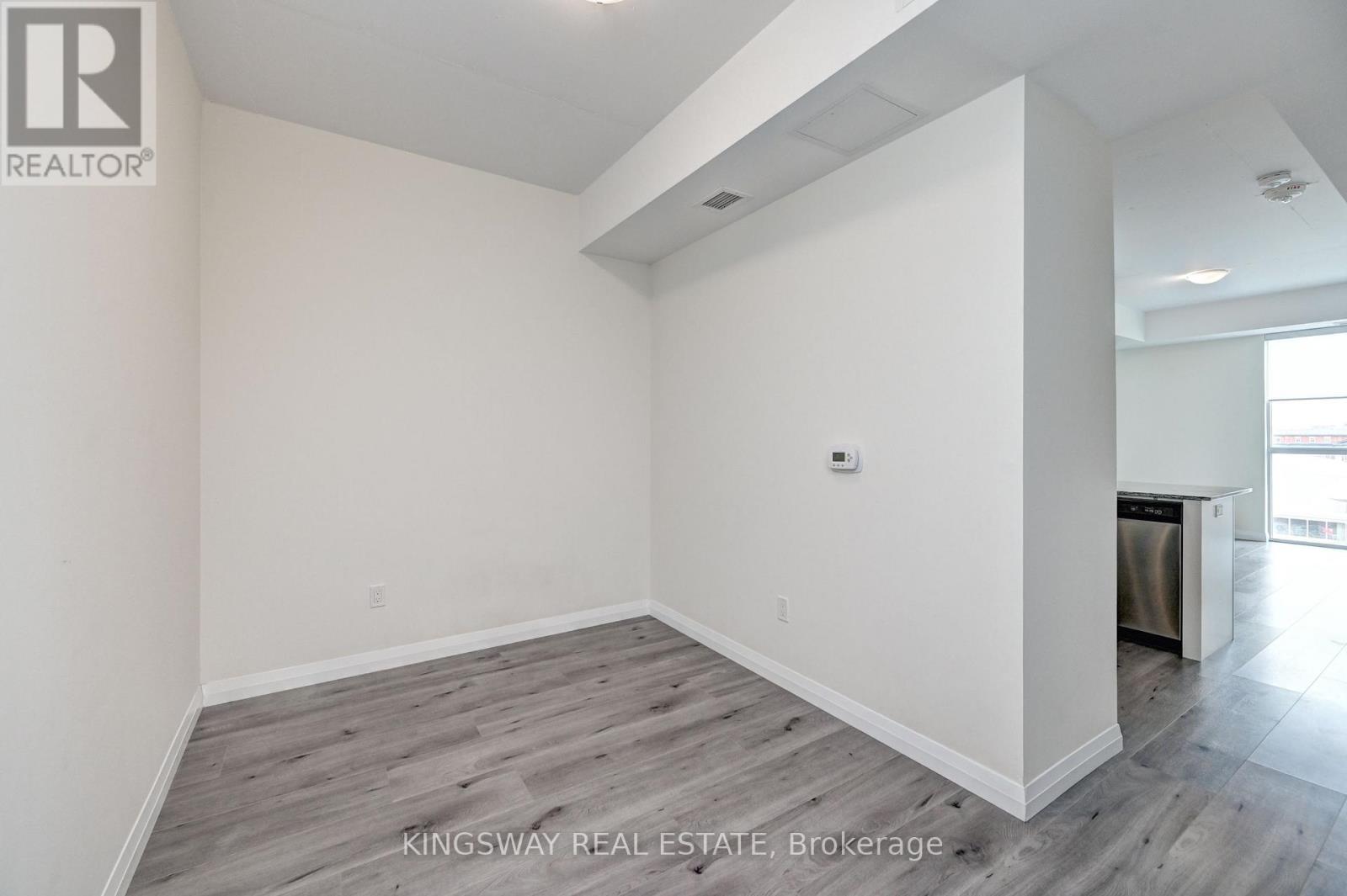 #801 60 CHARLES STREET W - 23