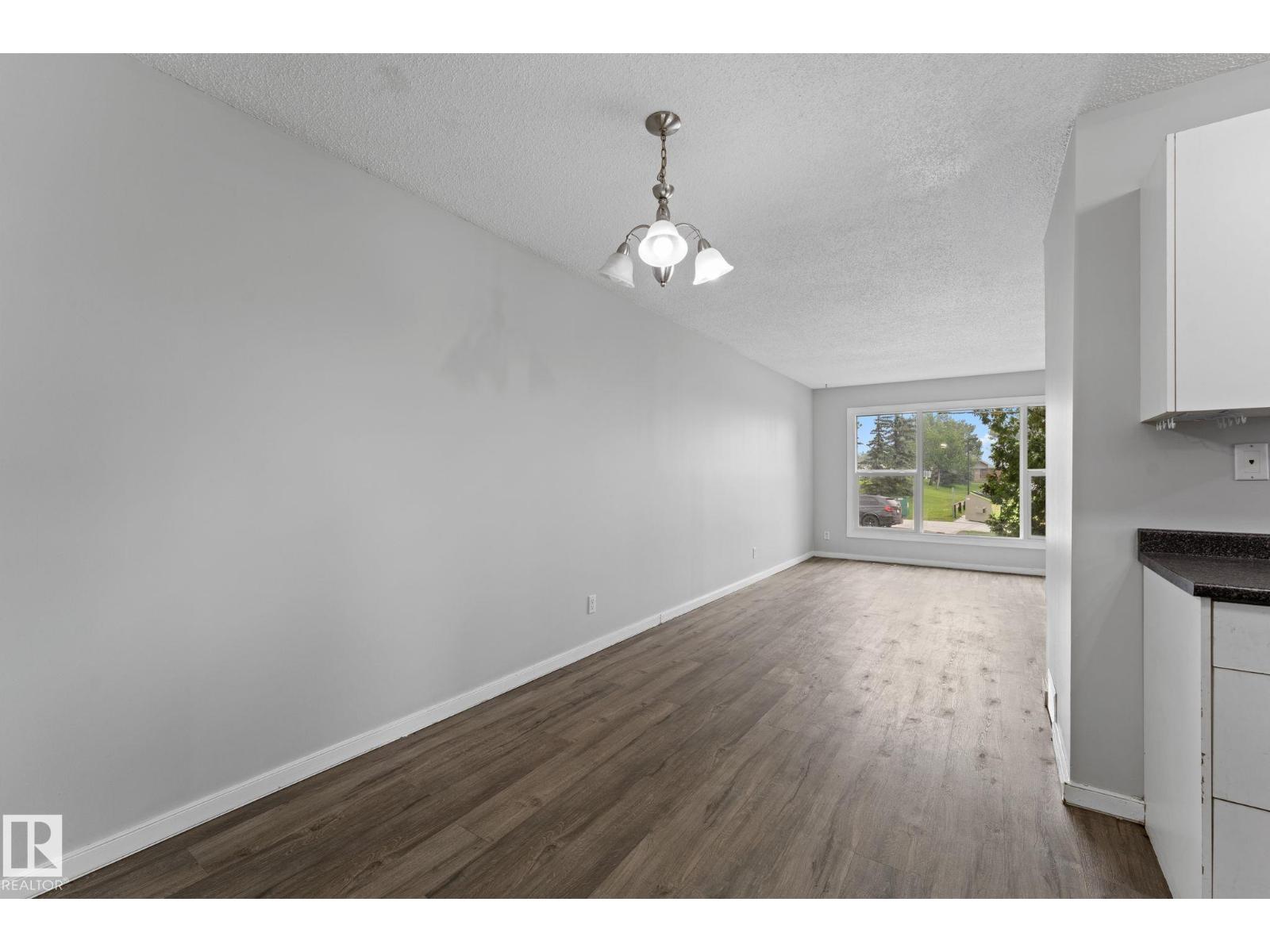3019 139 AV NW NW - 10