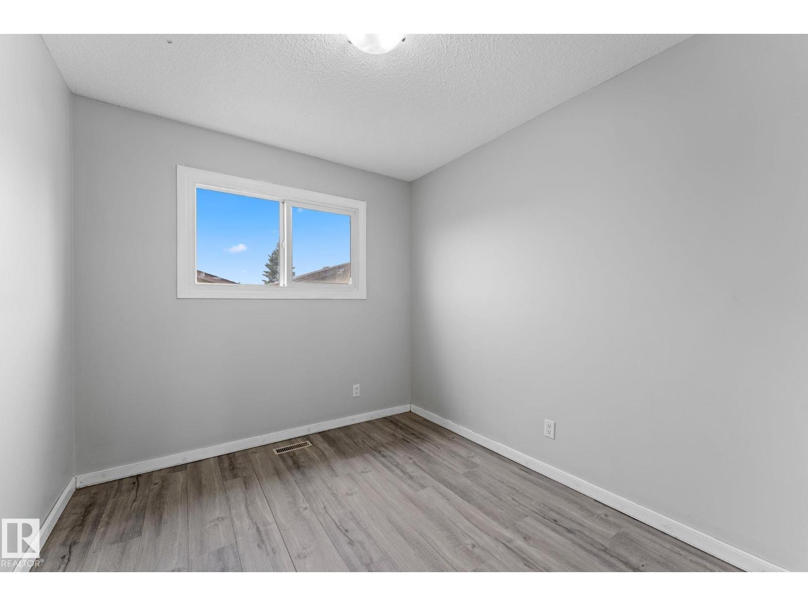 3019 139 AV NW NW - 20