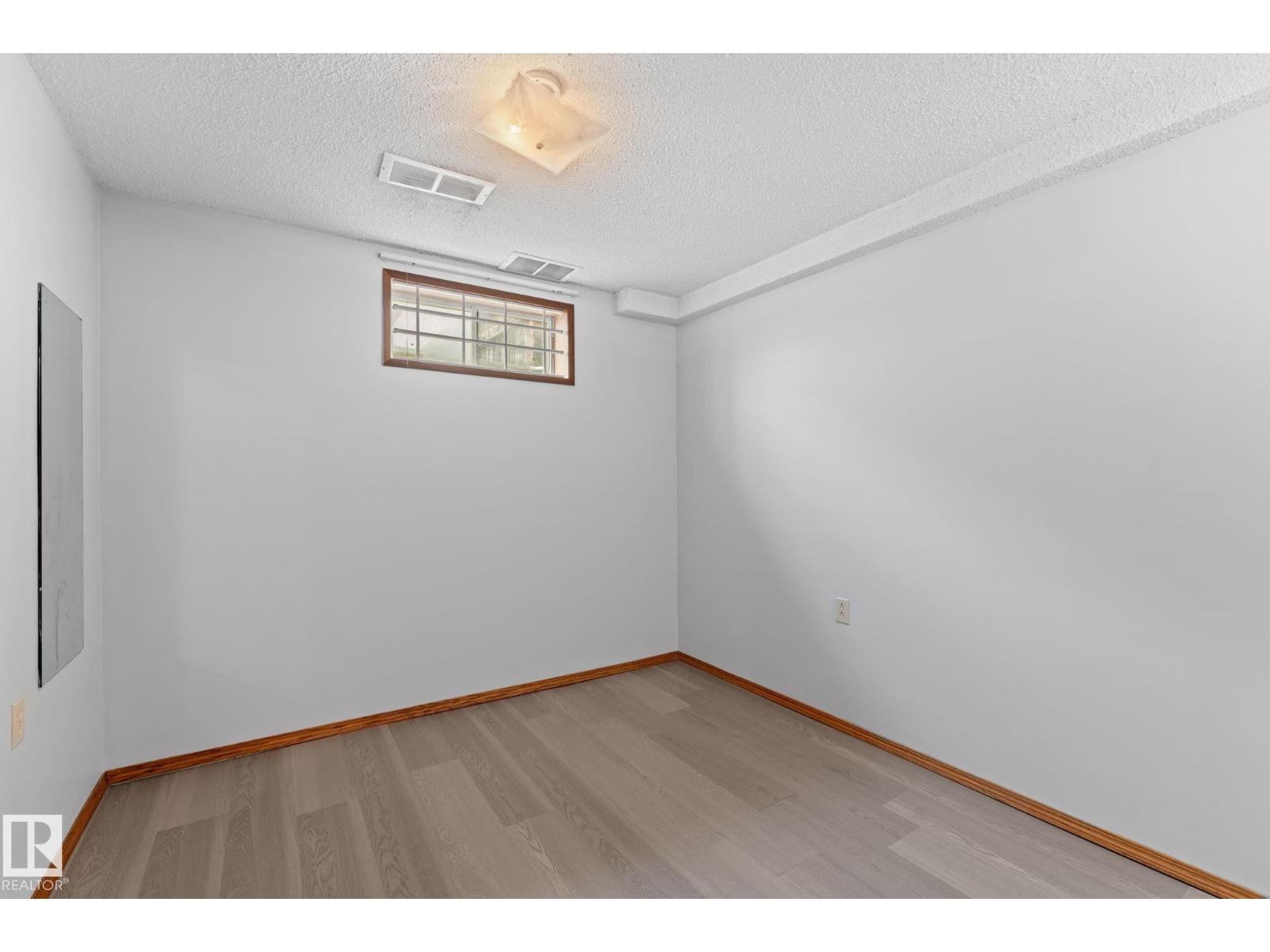 3019 139 AV NW NW - 28