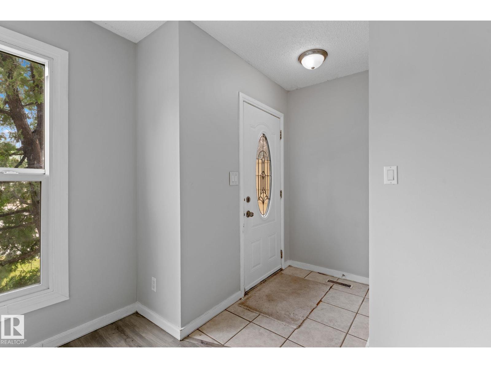 3019 139 AV NW NW - 3