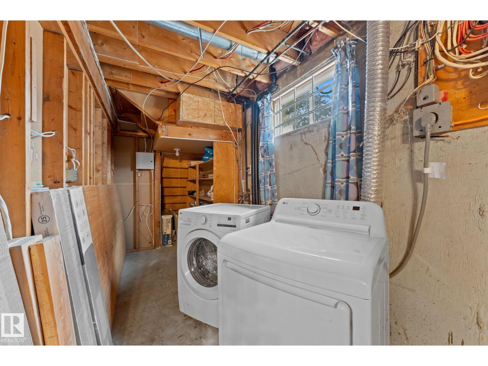 3019 139 AV NW NW - 33