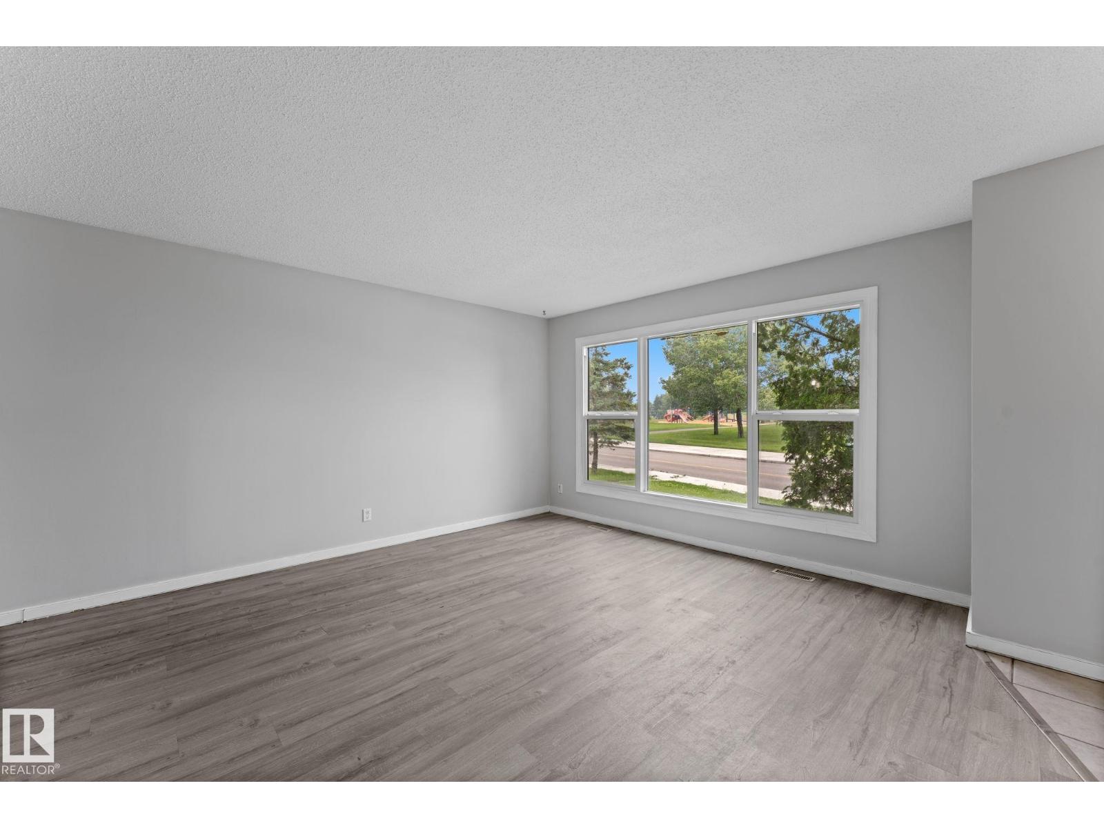 3019 139 AV NW NW - 5