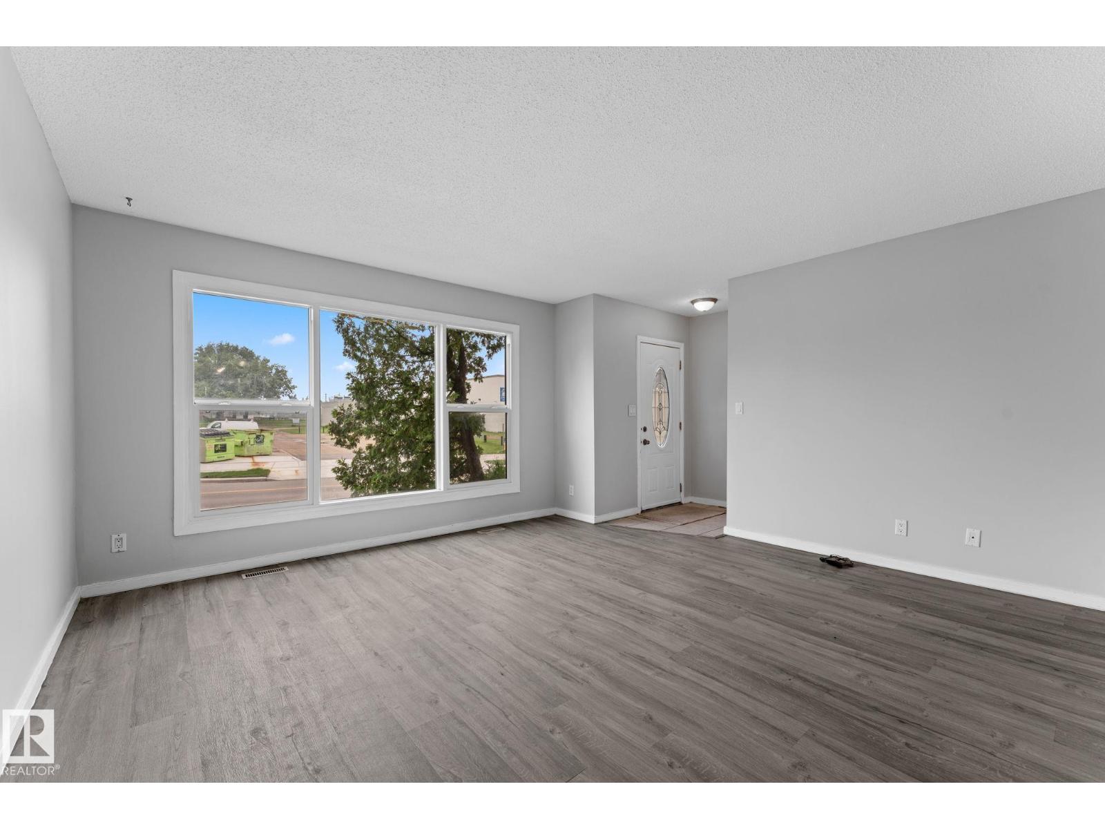 3019 139 AV NW NW - 6