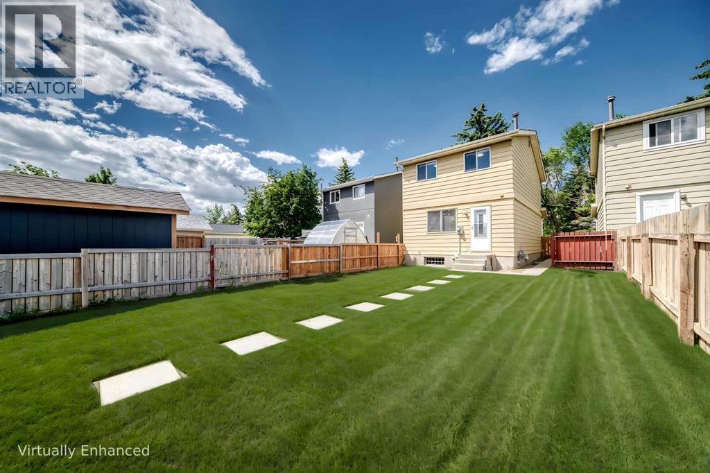 10 Erin Ridge Place SE - 25