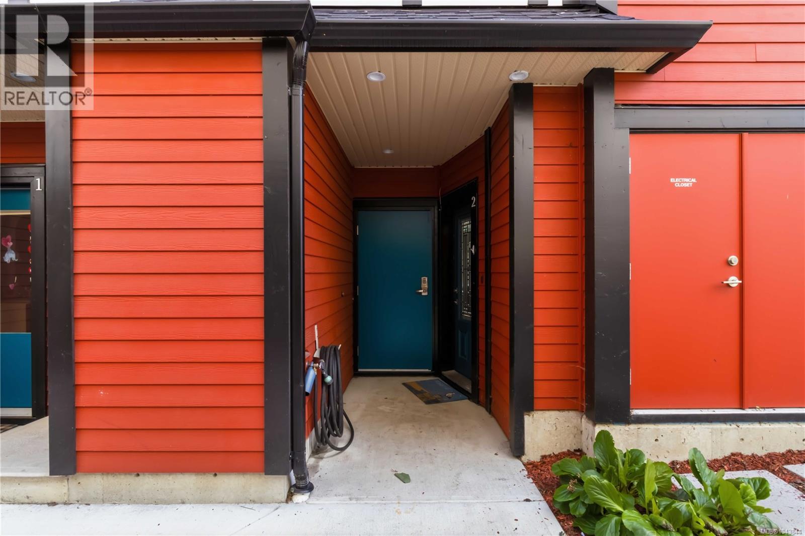 #2 949 Pembroke St - 22