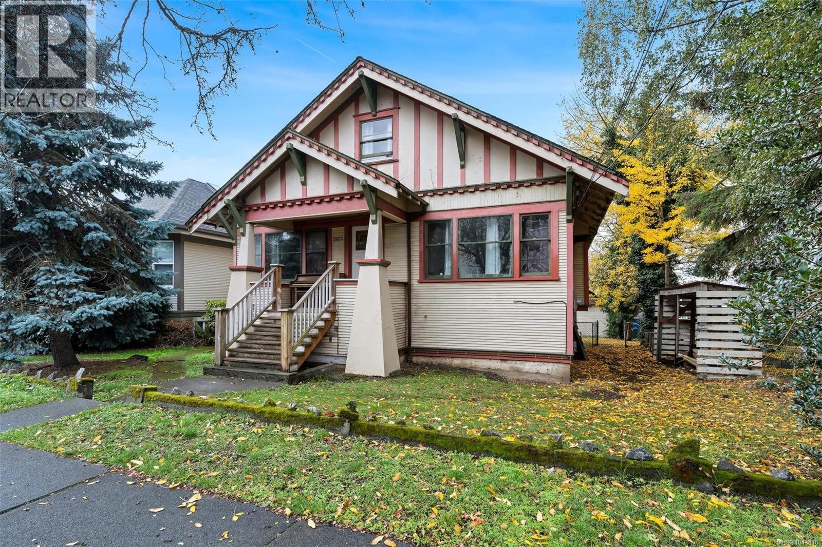 2652 Blackwood St - 1
