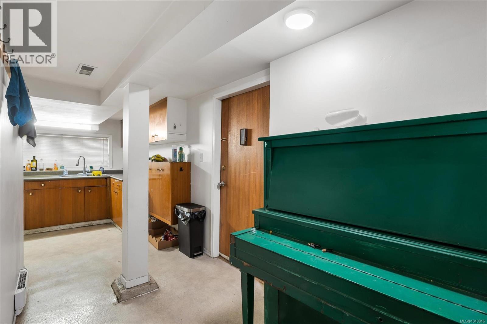 2652 Blackwood St - 32
