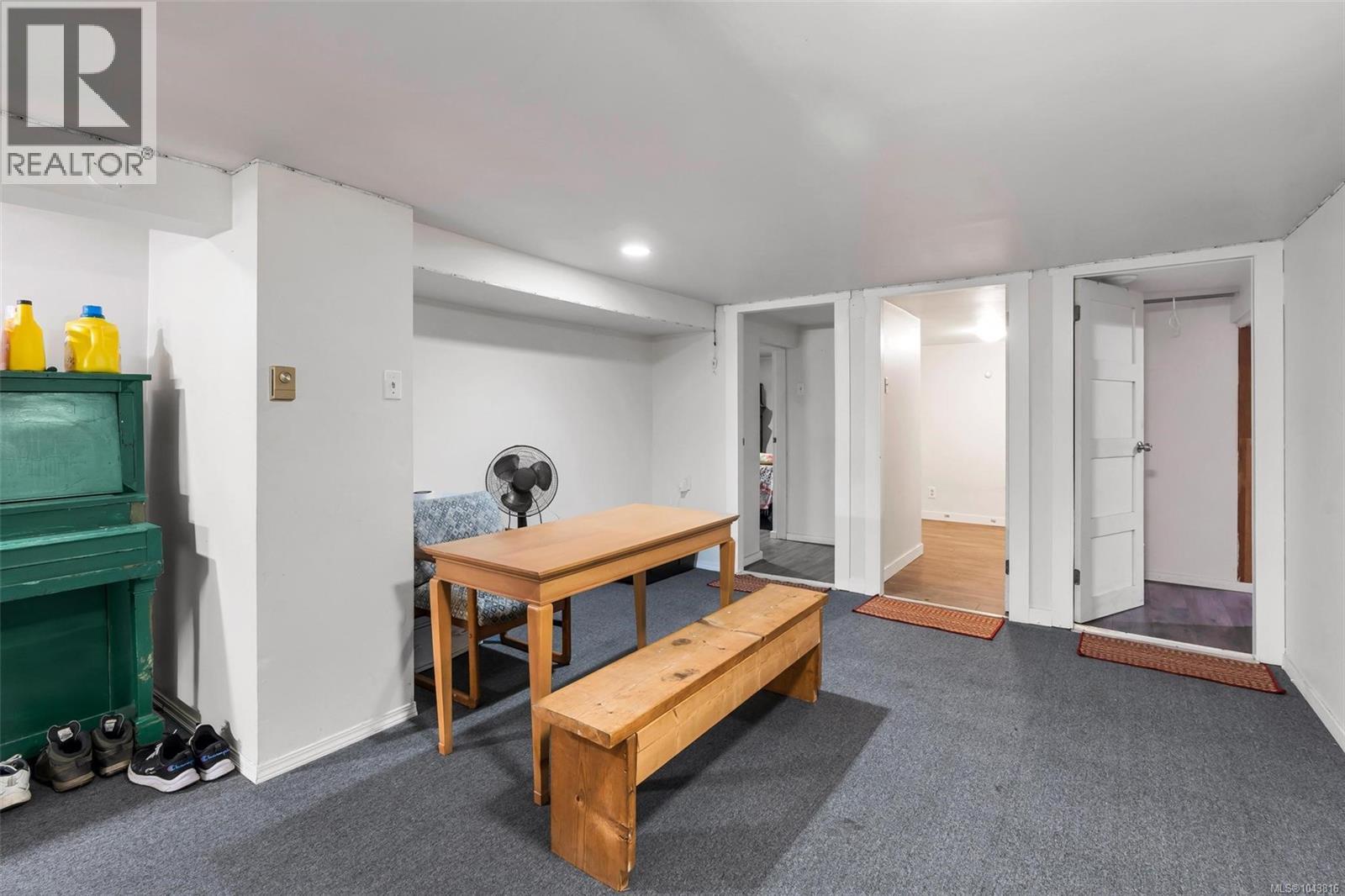 2652 Blackwood St - 34